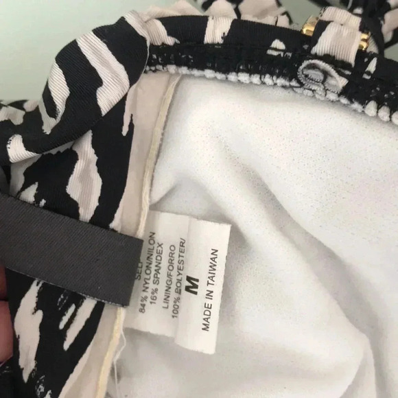 Kenneth Cole Reaction Animal Print Swim Top - Picture 5 of 6